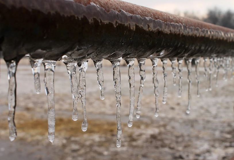 icicles on outside pipe